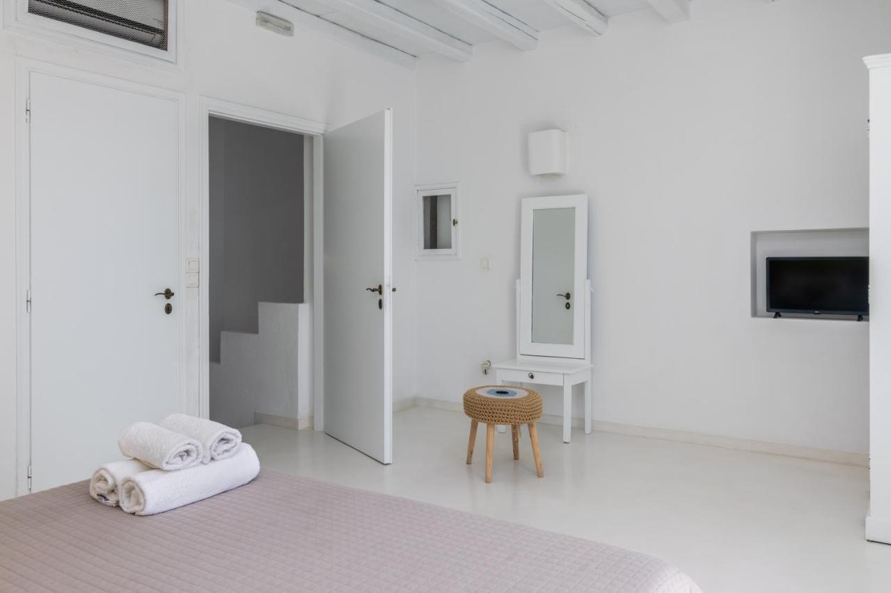 Thalassitra Private Pool Suites Adamantas  Exteriér fotografie