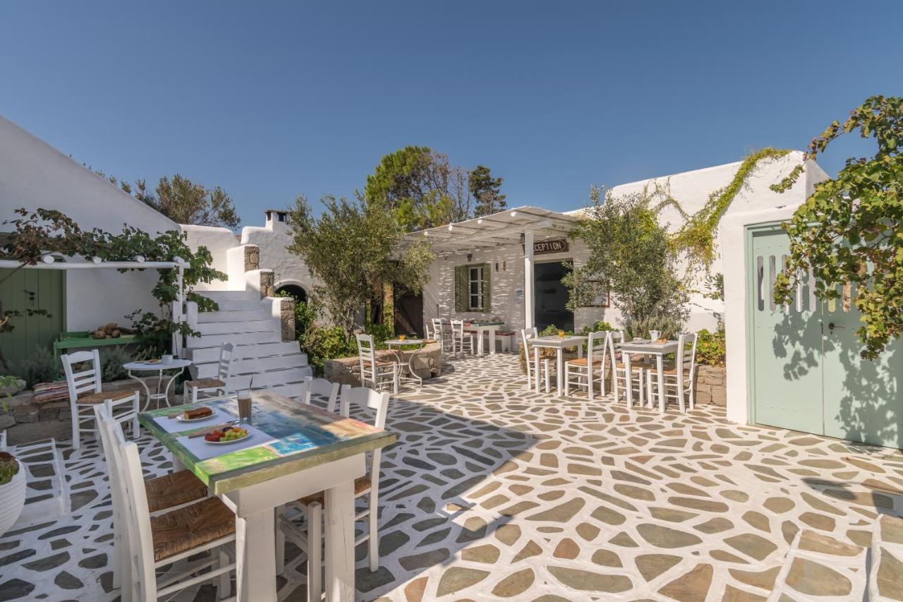 Thalassitra Private Pool Suites Adamantas  Exteriér fotografie